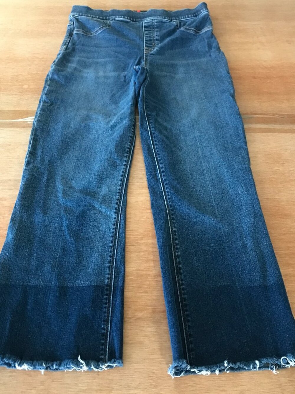Spanx Cropped Flare Pull On Jeans Women M Blue High Rise Raw Hem Pocket Stretch